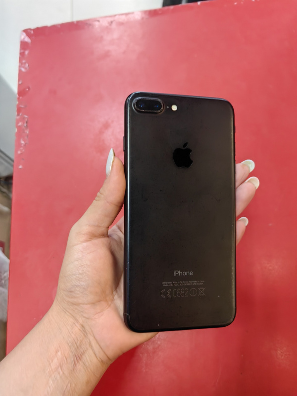 Мобильный телефон Apple iPhone 7 Plus